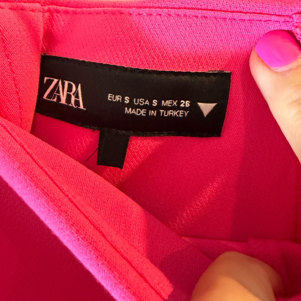 Zara - hot pink skort! Size small! - Picture 4 of 5